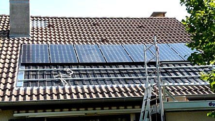 Pose panneaux solaires intégration chantier 2012